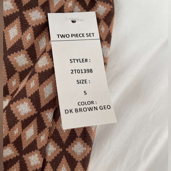 2-piece - Picture 4 of 6